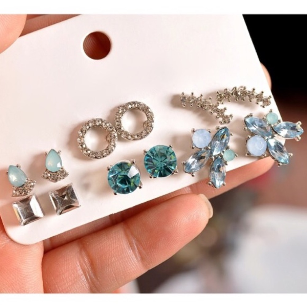NEW💙💎BEAUTIFUL BLUES! SPARKLING STUDS BUNDLE💎💙 - Picture 7 of 8
